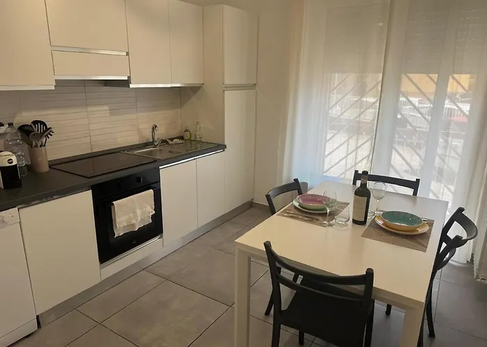 公寓 Donnaluce 拉蒂纳